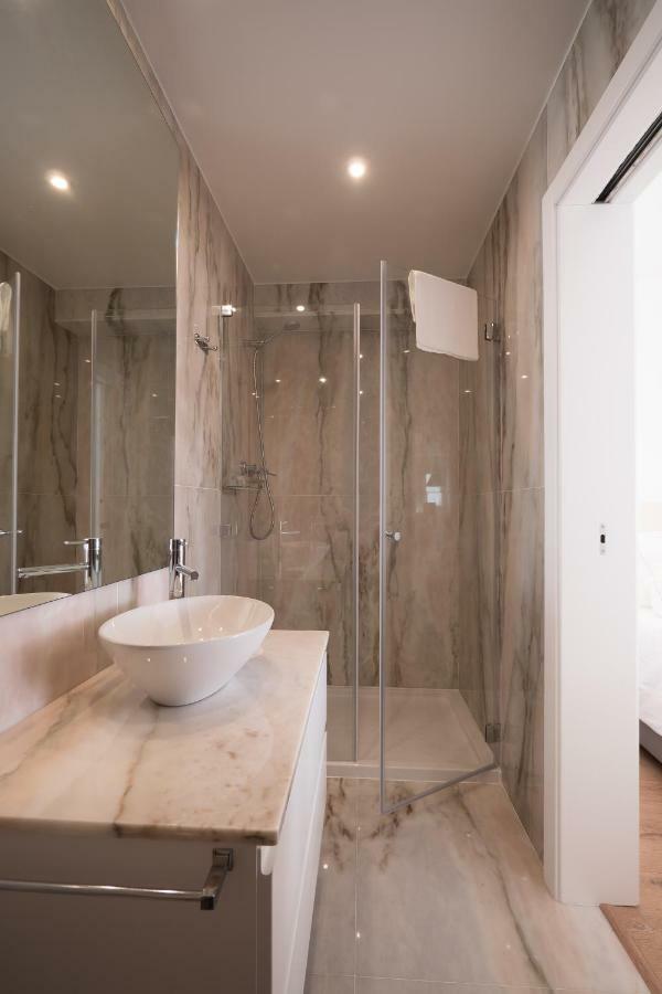 Castle Terrace Exclusive Apartment - Home By The Castle Apartment Lisbon Exterior photo
